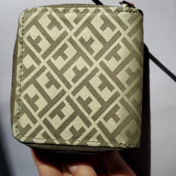 TOMMY HILFIGER wallet with coin purse - Picture 2 of 4
